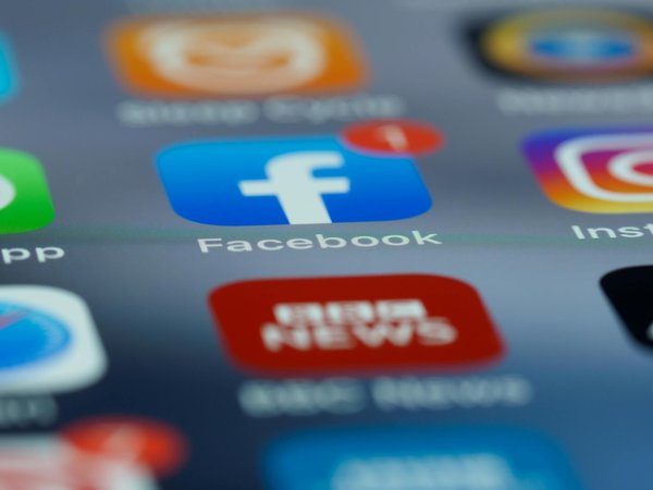 Quels sont les critères pour sélectionner un bon moniteur ultra-large pour le travail créatif?